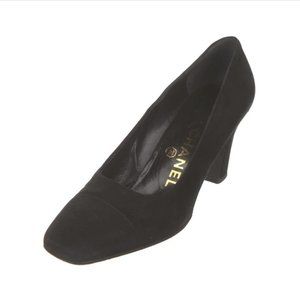 Chanel Black Suede Vintage Pumps  Size 36.5EU